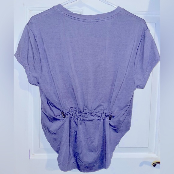 Gymshark Purple V-Neck T-Shirt Size Small - Picture 2 of 3